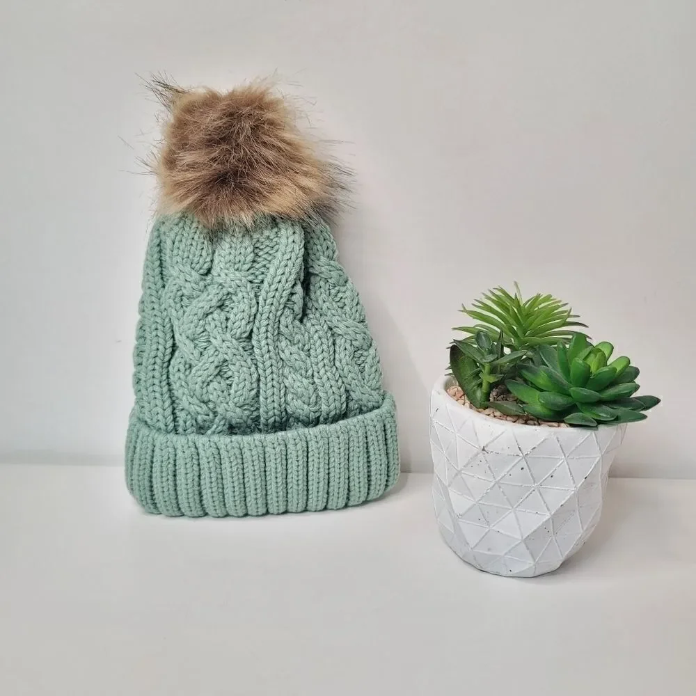 Cable knit vegan fur pom pom beanie hat